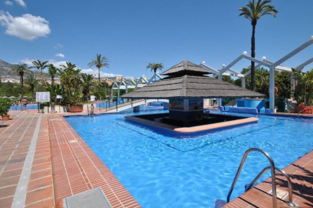 Apartment 215. Primera Linea De Playa. *